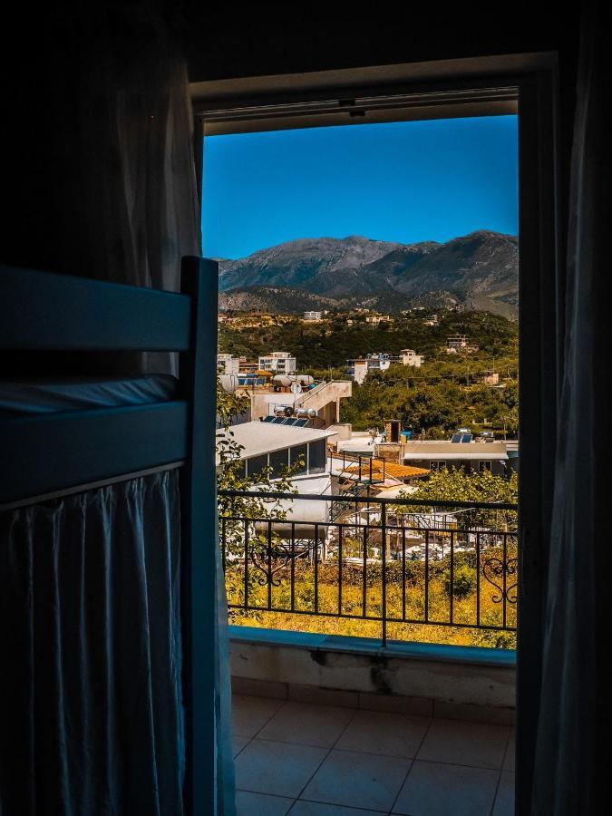 Sun Bakers Hostel Himare Ngoại thất bức ảnh